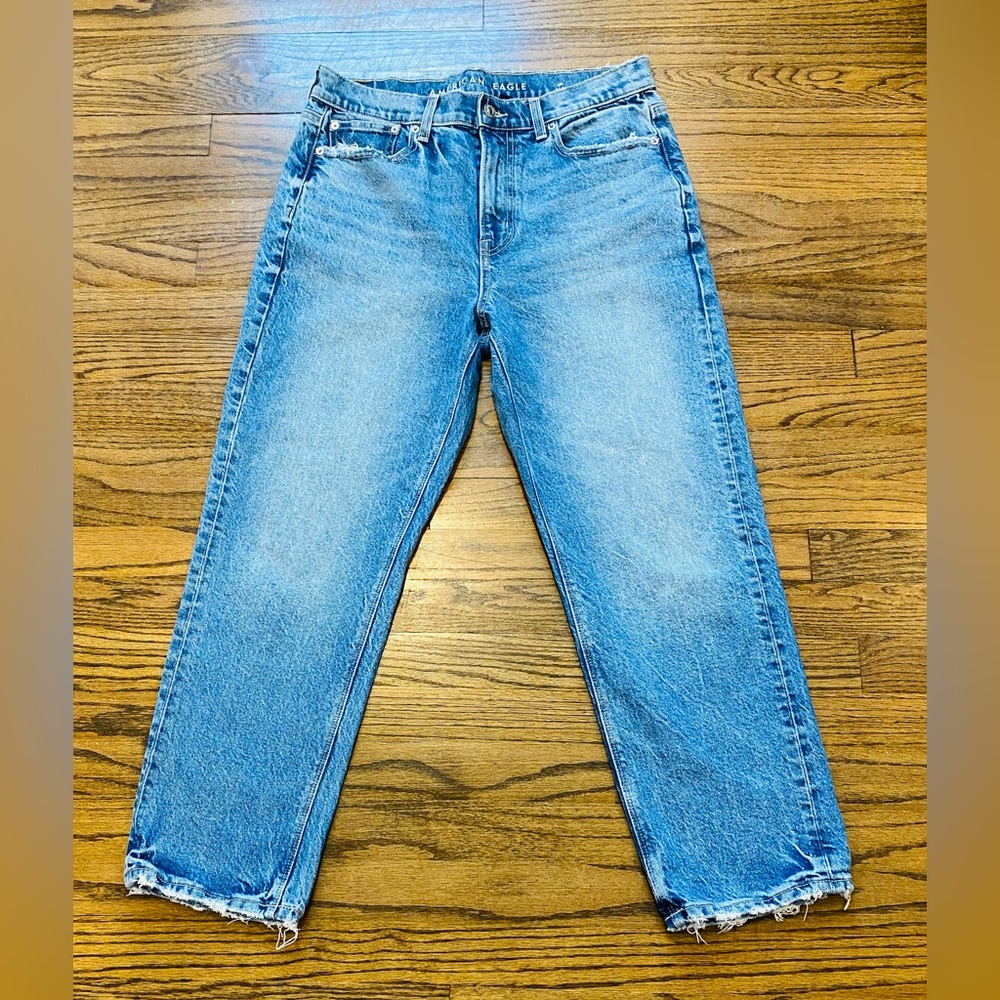 (SOLD )American Eagle Outfitters Blue Denim woman’s Jeans Sz 8 short/ext stretch - Picture 1 of 6